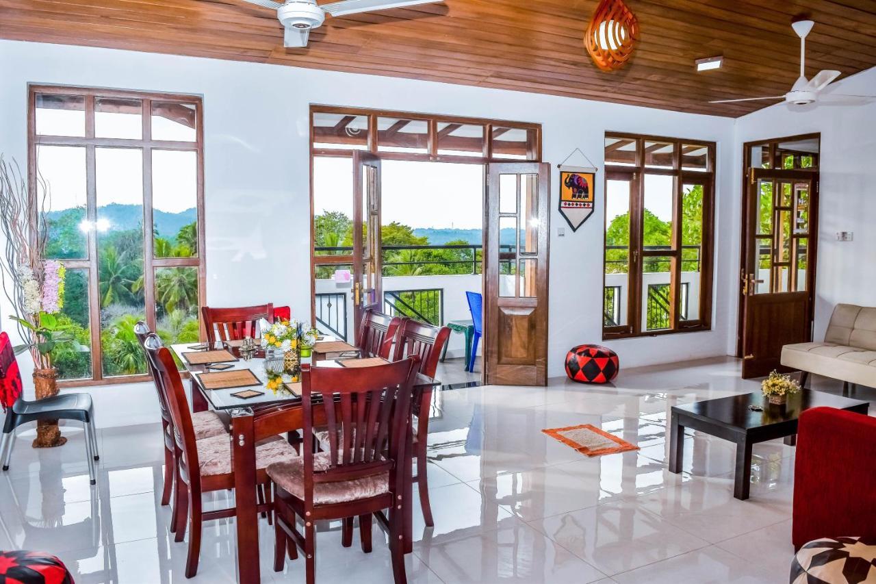 Saru Holiday Apartment - Up To 6 Guests Канди Екстериор снимка